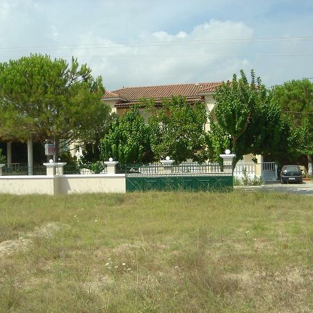 Rallou Rooms & Apartments Gaitani Dış mekan fotoğraf